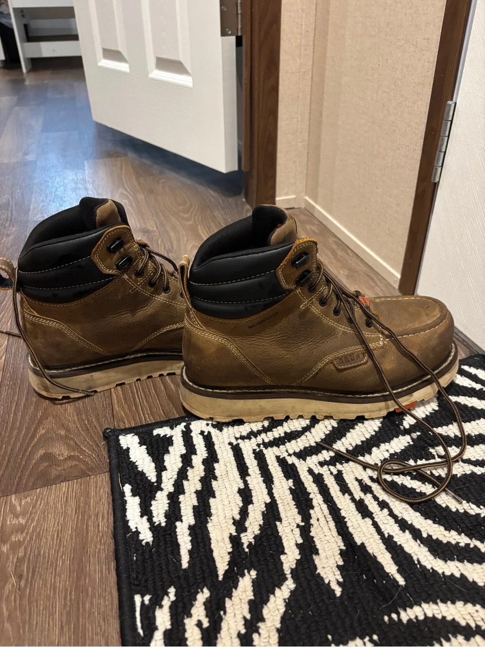 Men's BRUNT Brown Waterproof Safety Work Boots Size 10.5